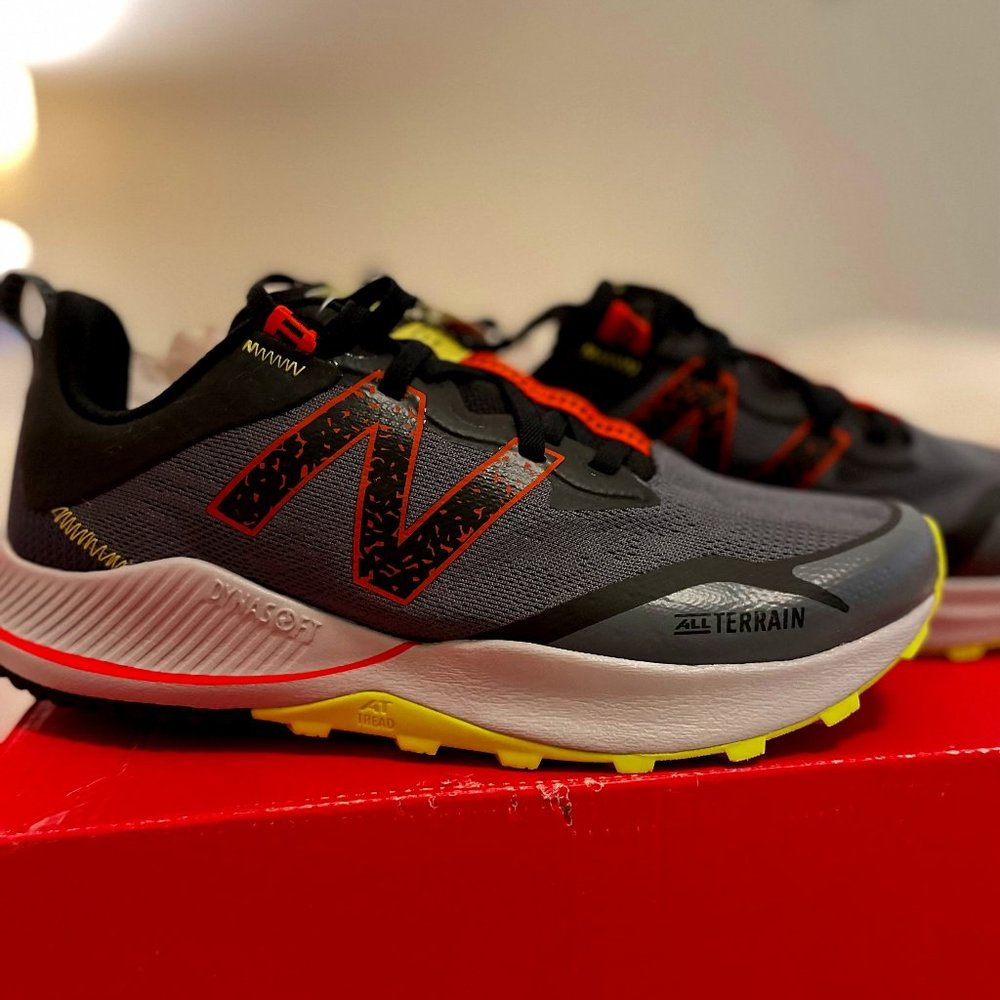 New Balance Trail Running shoes 9 Men's; NWT, gray and black with orange trim